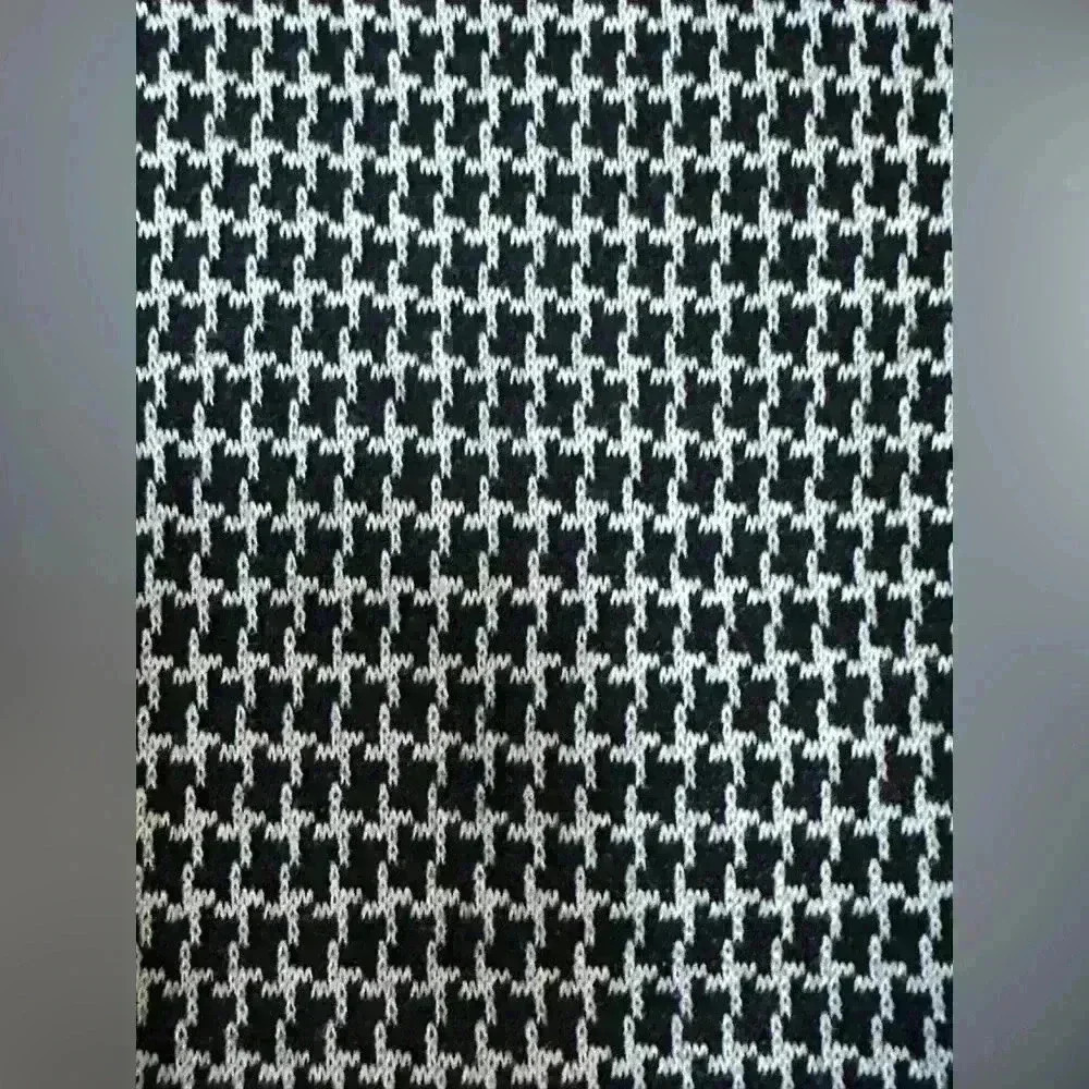 NWT | Women’s Max Edition Long Fitted Pencil Skirt | Black Houndstooth | Size S - Picture 3 of 7